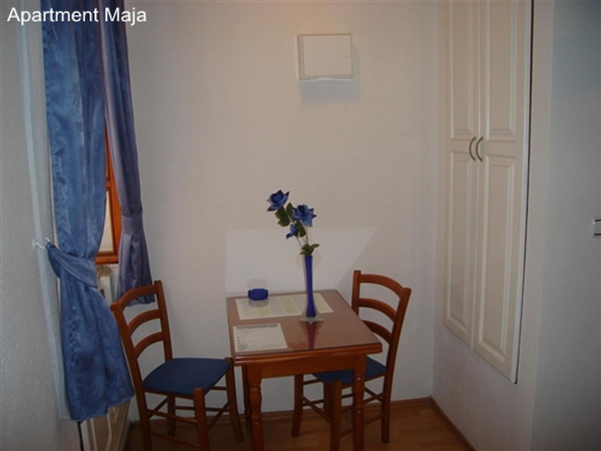 Maja Apartments Τρογκίρ Εξωτερικό φωτογραφία